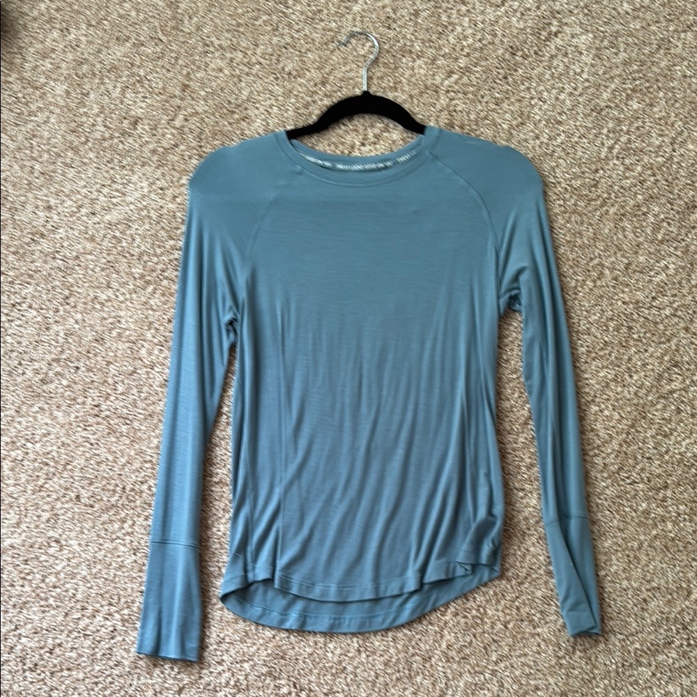 Women's Blue Long Sleeve Top